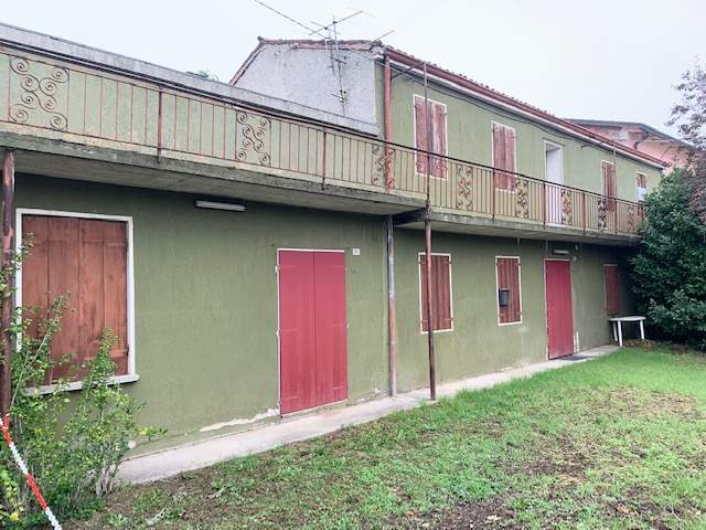 ROVOLON (PD) RUSTICO ACCOSTATO DA RISTRUTTURARE