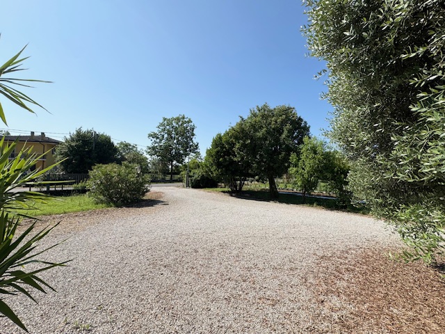CREOLA DI SACCOLONGO (PD) CASA SINGOLA CON CAPANNONE